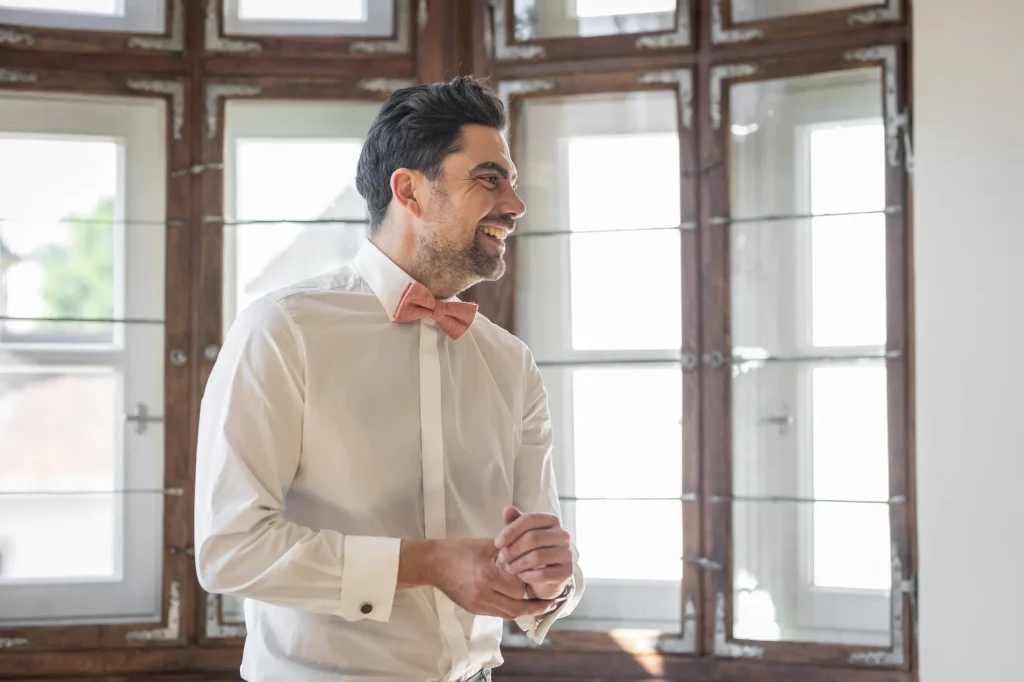 Getting Ready, Hochzeitsvorbereitung fotografieren, fotografische Begleitung Getting Ready Bräutigam