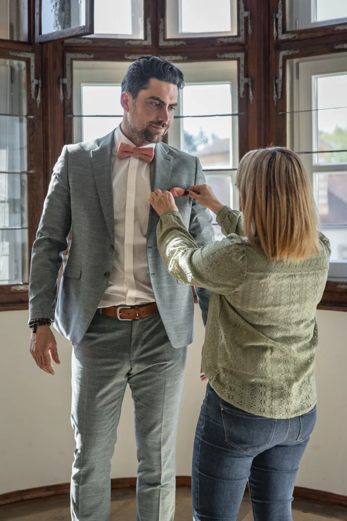 Getting Ready, Hochzeitsvorbereitung fotografieren, fotografische Begleitung Getting Ready Bräutigam