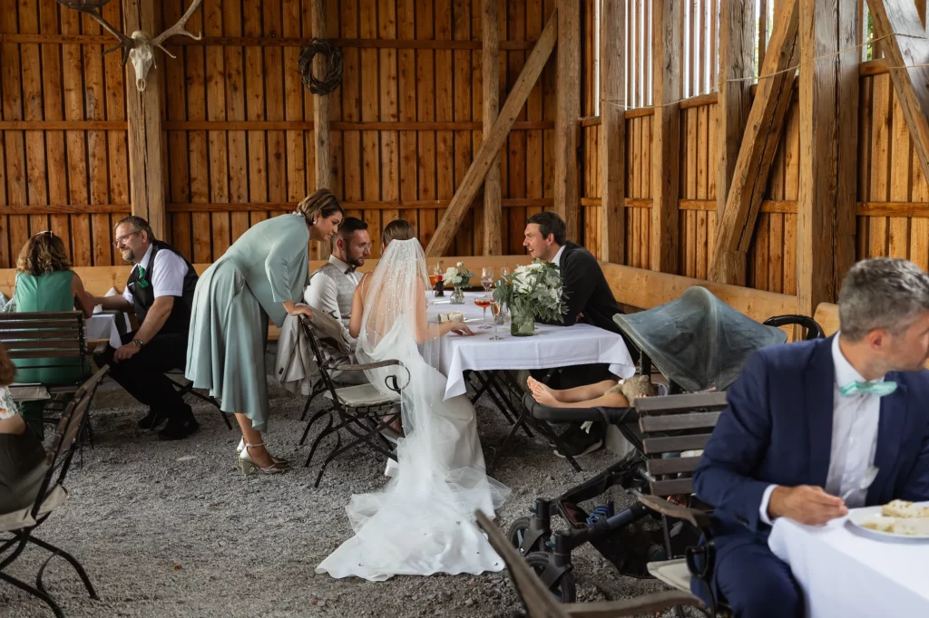 Wunderschöne Hochzeitsfeier im Landgasthaus Müller in Ruderting, Hochzeitsfoto, Daniela Schmid Fotografie