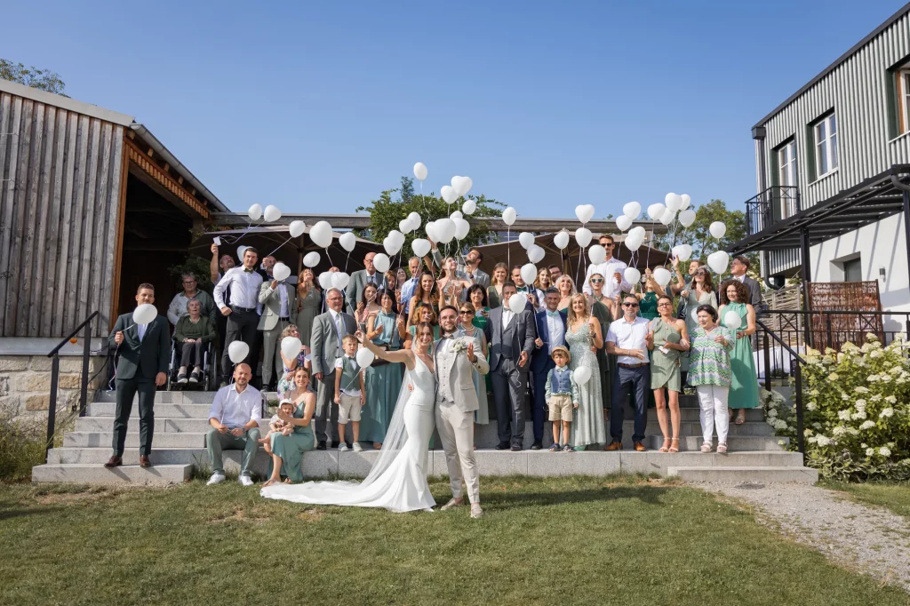 Heiraten im freien, Gruppenbild im Landgasthaus Müller, heiraten in Ruderting