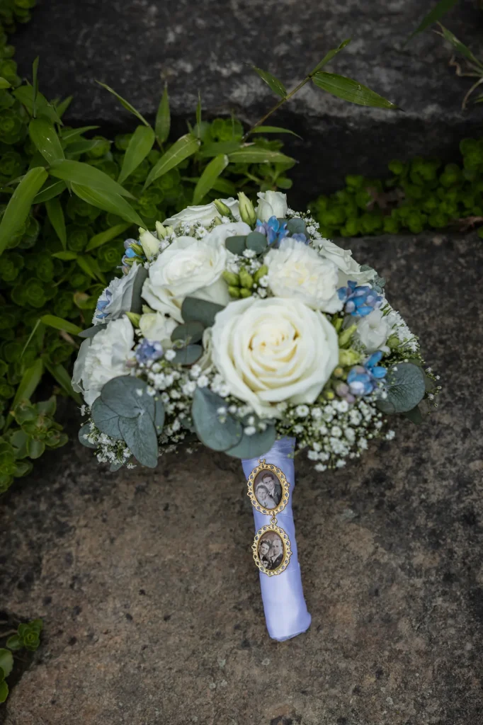 Wunderschönes Bild von Hochzeitsstrauß. Detailbild. Heiraten in Niederbayern