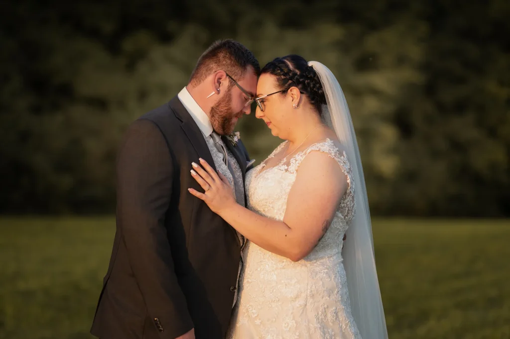 Heiraten in Passau, Hochzeitsfotos in der Natur, professionelle Hochzeitsfotografie von Daniela Schmid Fotografie aus dem Landkreis Passau, Niederbayern