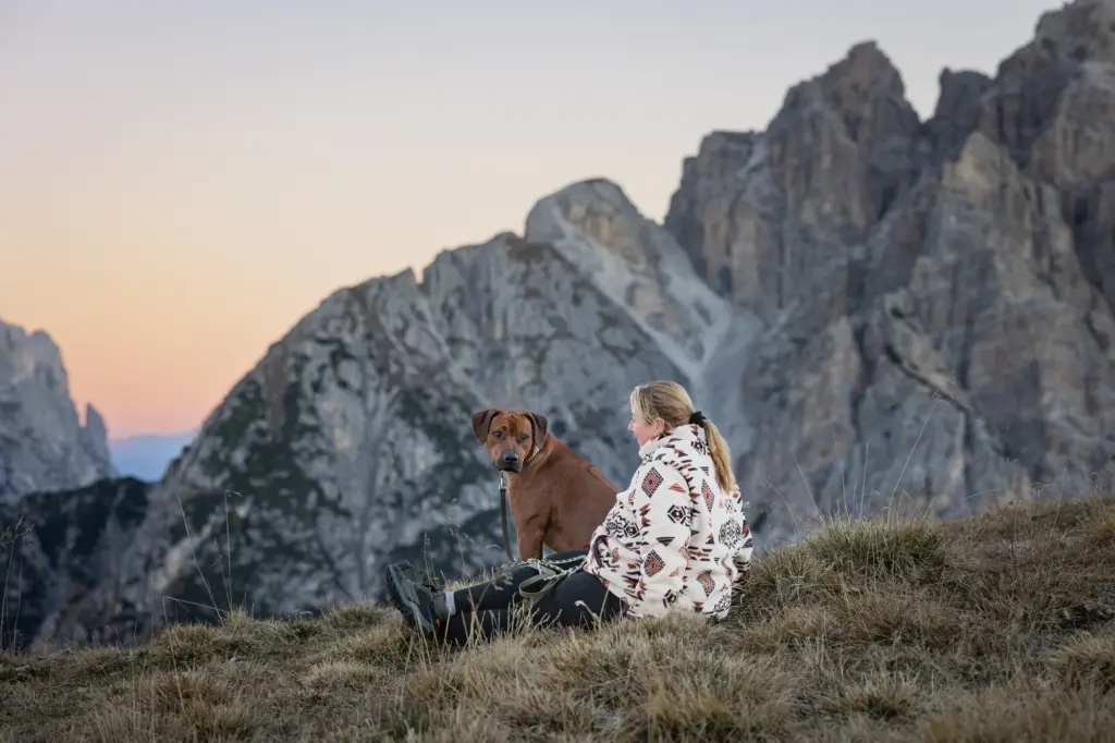 Fotowanderung mit Hund in den Bergen bei den Drei ZinnenFotowanderung mit Hund in den Bergen bei den Drei Zinnen